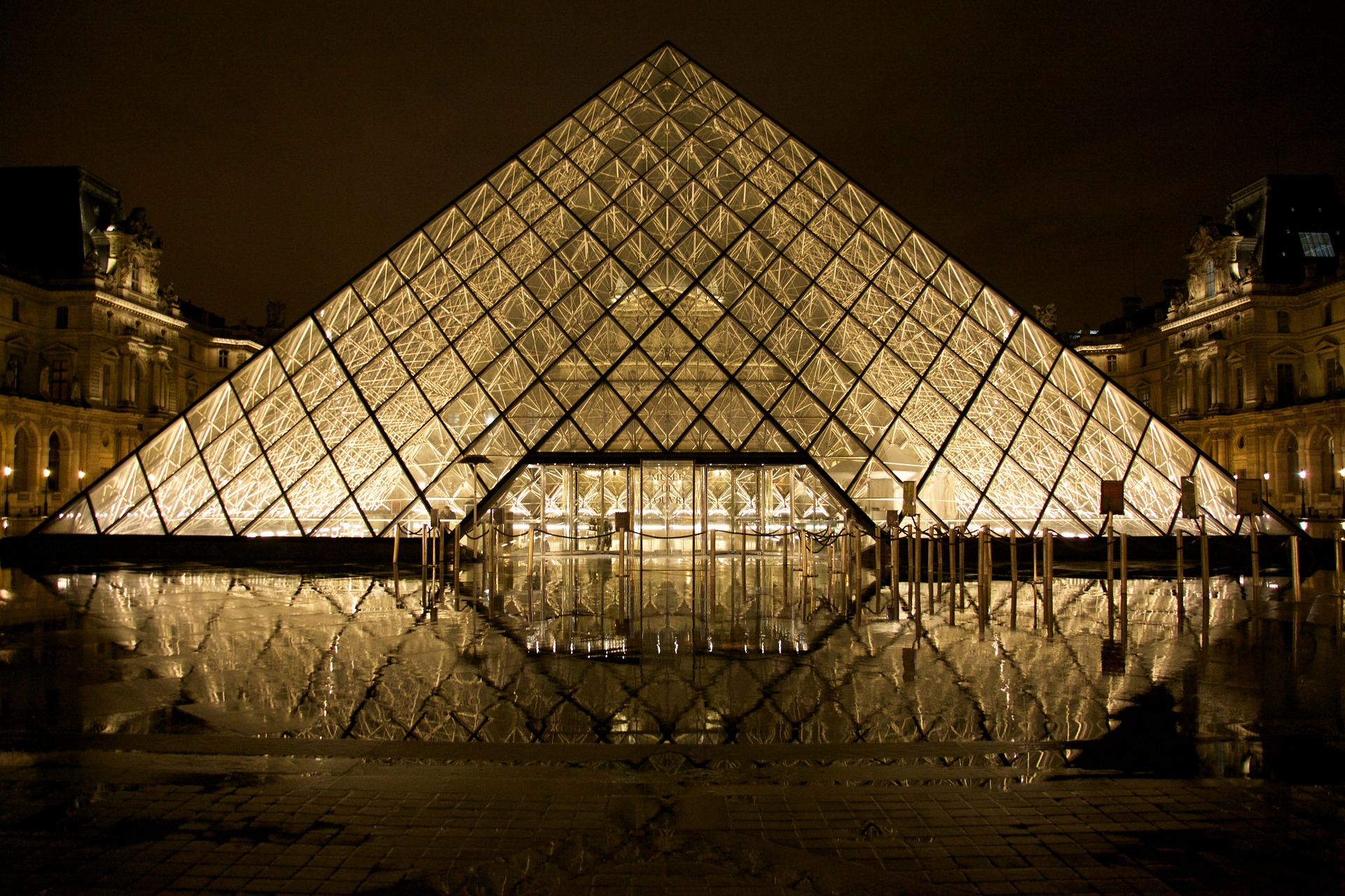 Photo of the Louvre Pyramid.
