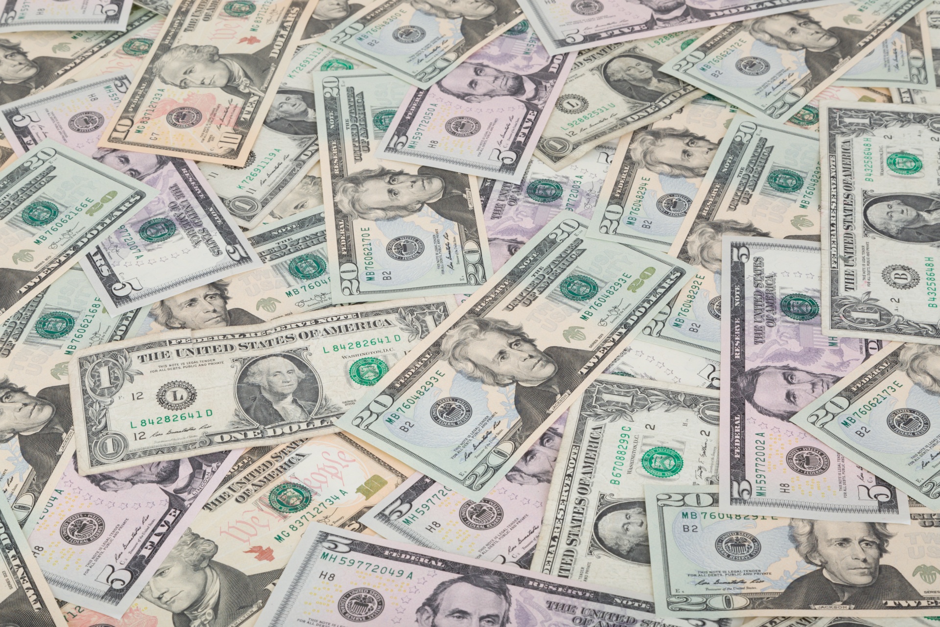 full frame US paper currency of varying value