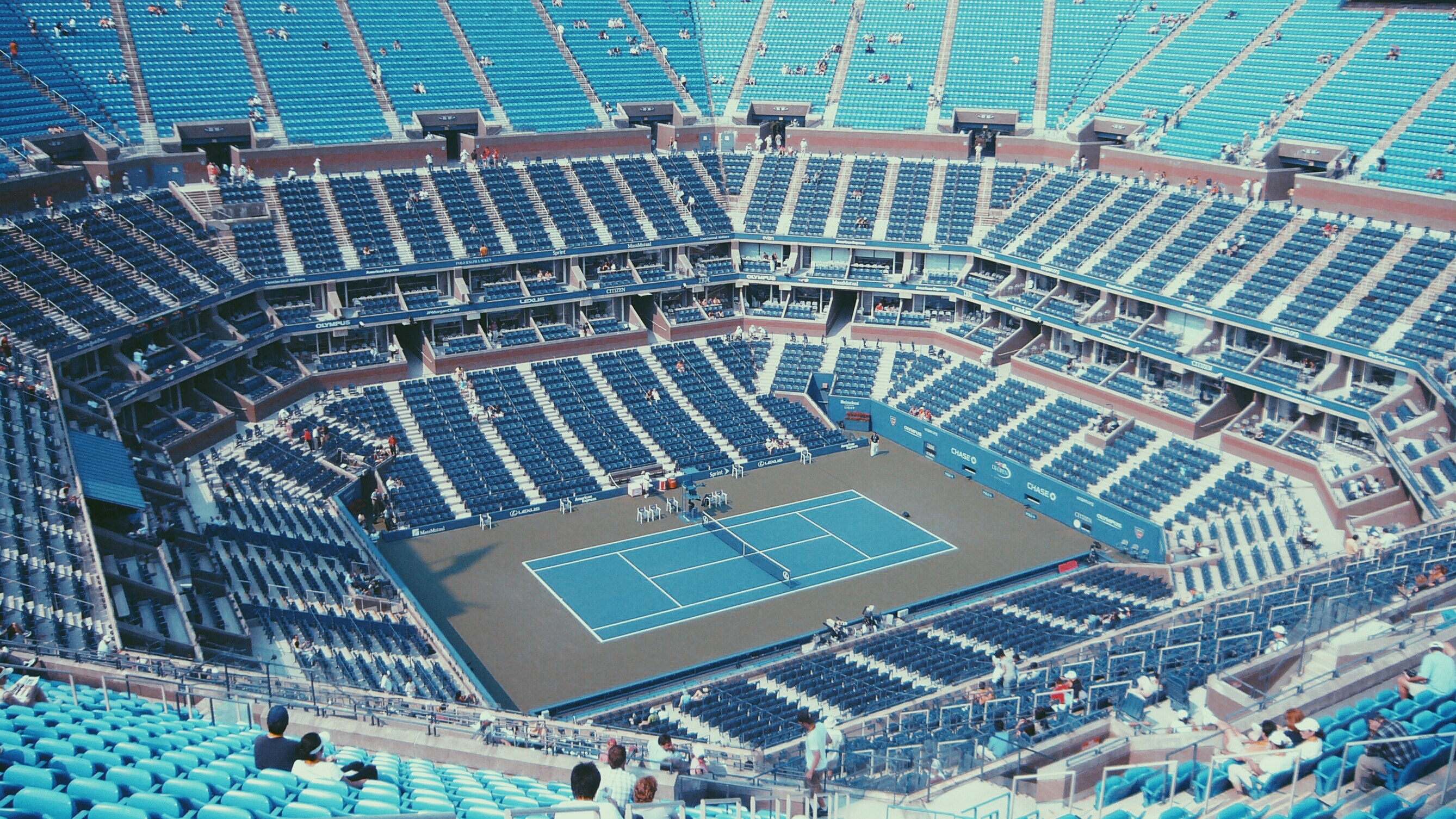 Image of a tennis stadium.