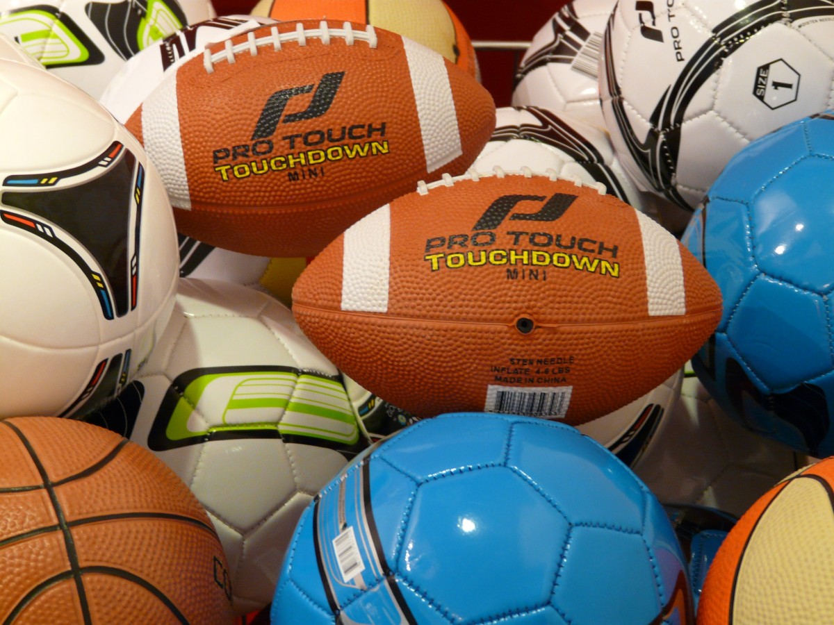 Group of different types of sport balls.