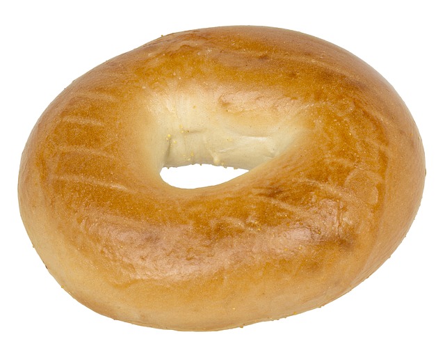 A photo of a bagel